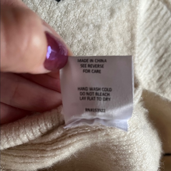 Floral Embroidered Cream Turtleneck Sweater - Picture 5 of 5